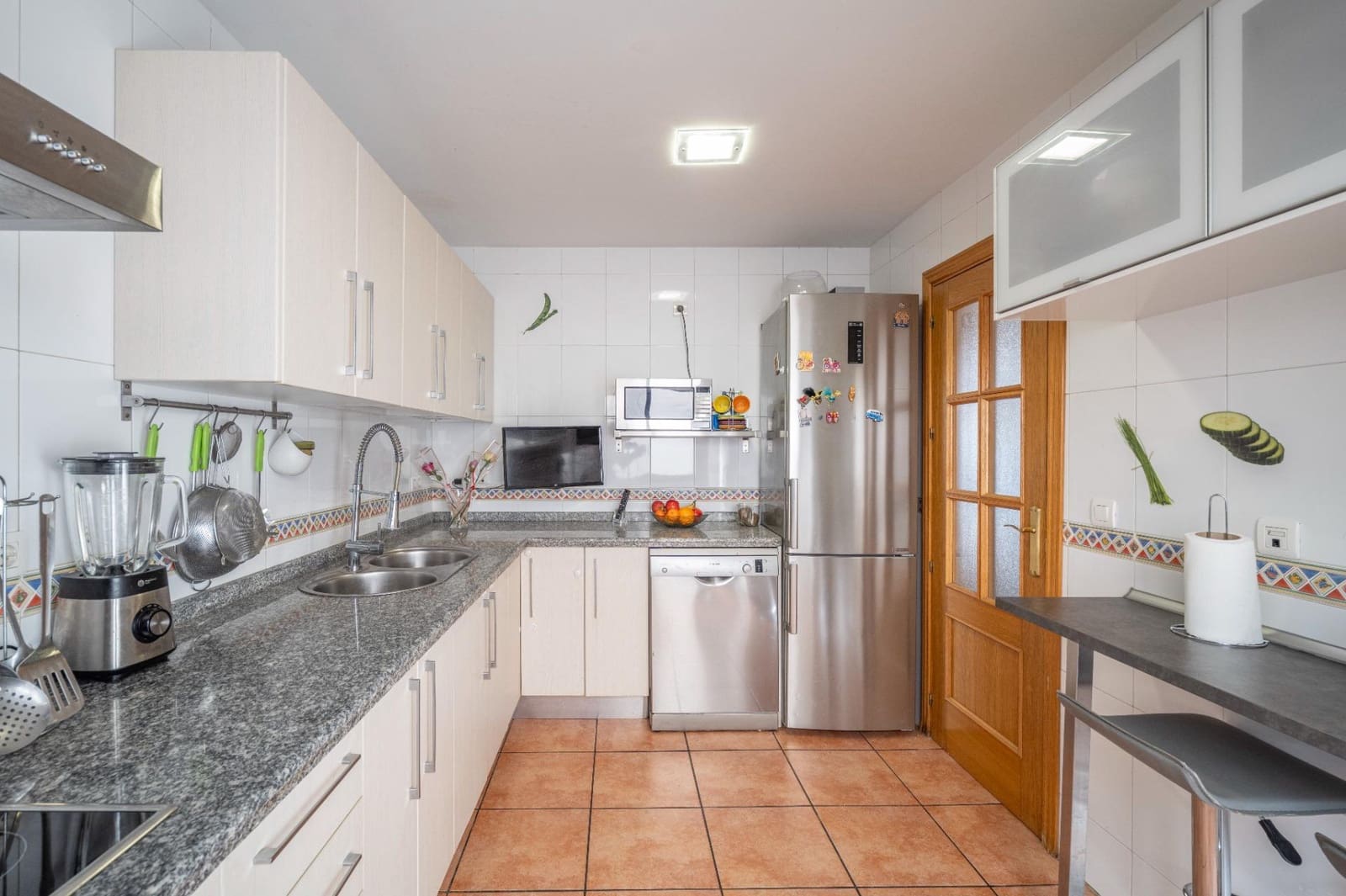 4 soveværelse Rækkehus til salg i Viznar med swimmingpool garage - € 214.900 (Ref: 9732461)