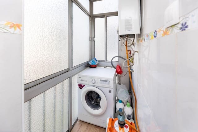 3 soveværelse Lejlighed til salg i Zaidin, Granada by - € 190.000 (Ref: 9735831)