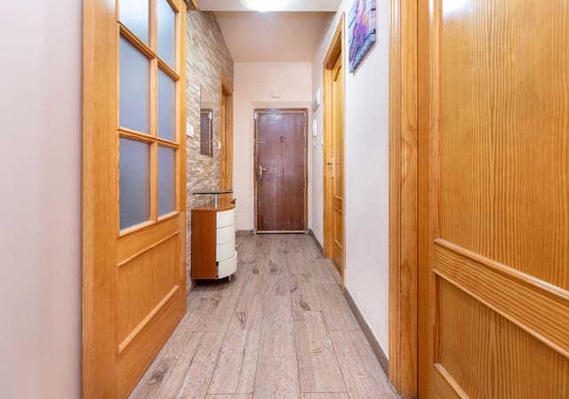 3 soveværelse Lejlighed til salg i Zaidin, Granada by - € 190.000 (Ref: 9735831)