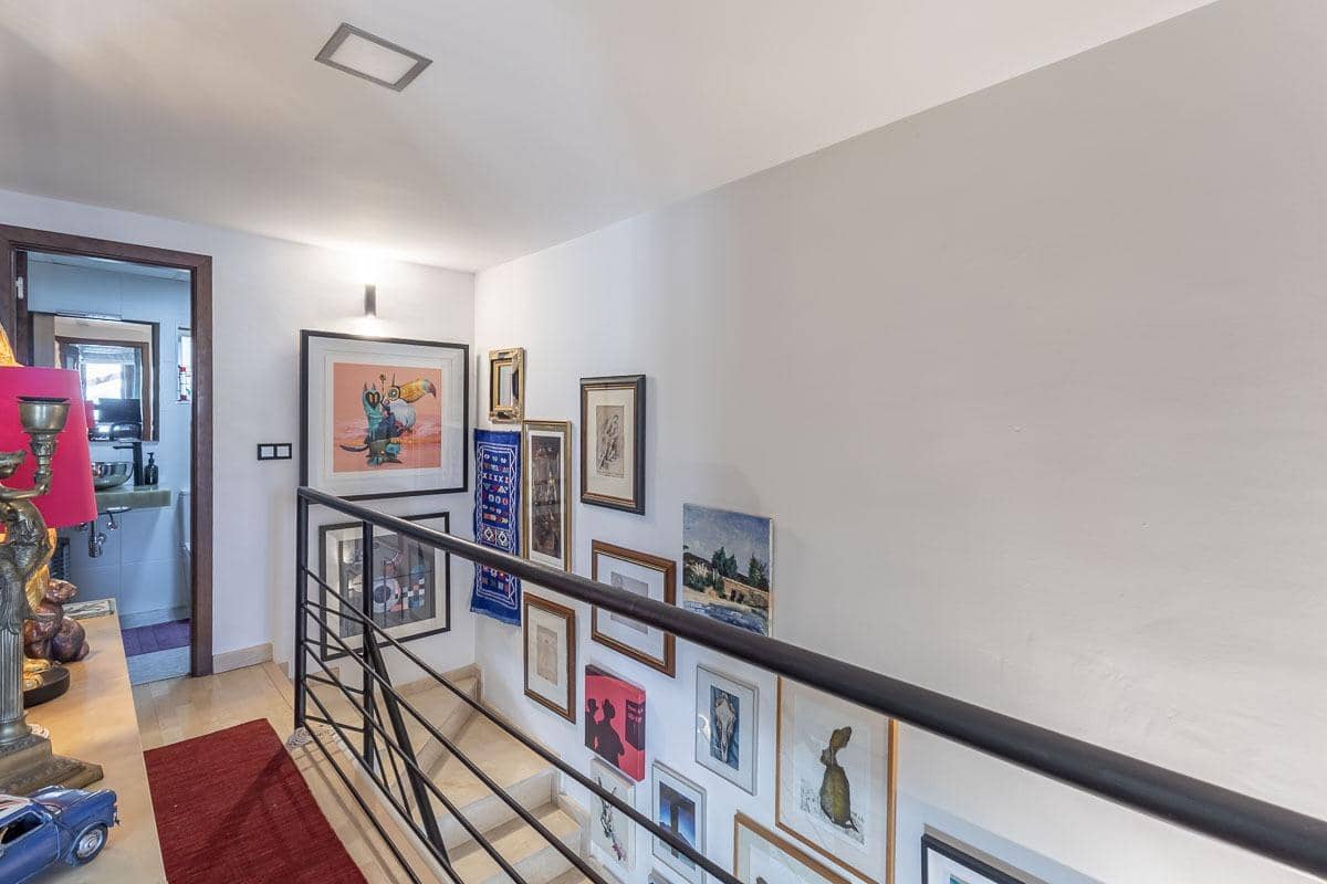 3 quarto Moradia Geminada para venda em Monachil com piscina garagem - 325 000 € (Ref: 9735832)