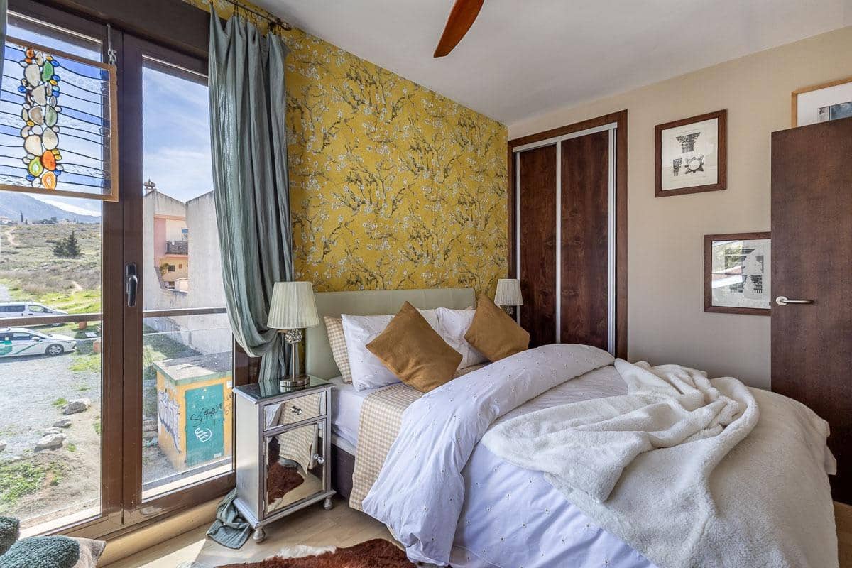 3 quarto Moradia Geminada para venda em Monachil com piscina garagem - 325 000 € (Ref: 9735832)