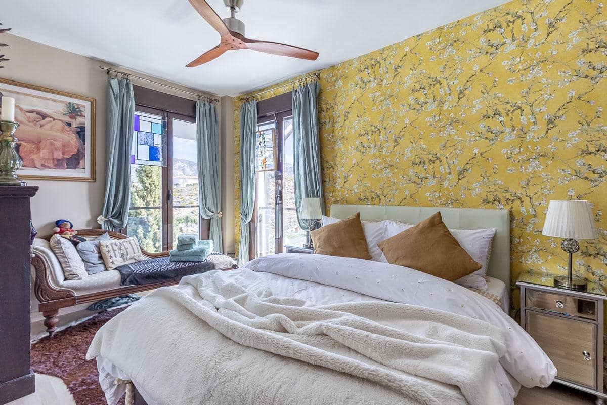 3 quarto Moradia Geminada para venda em Monachil com piscina garagem - 325 000 € (Ref: 9735832)