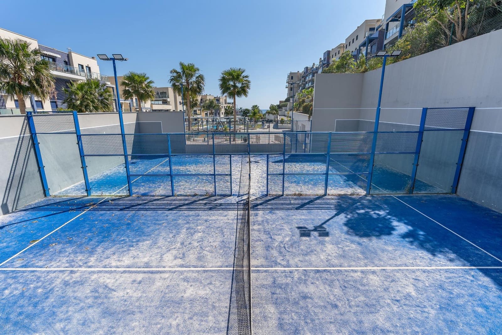 3 slaapkamer Flat te koop in Almunecar met zwembad garage - € 365.000 (Ref: 9735834)