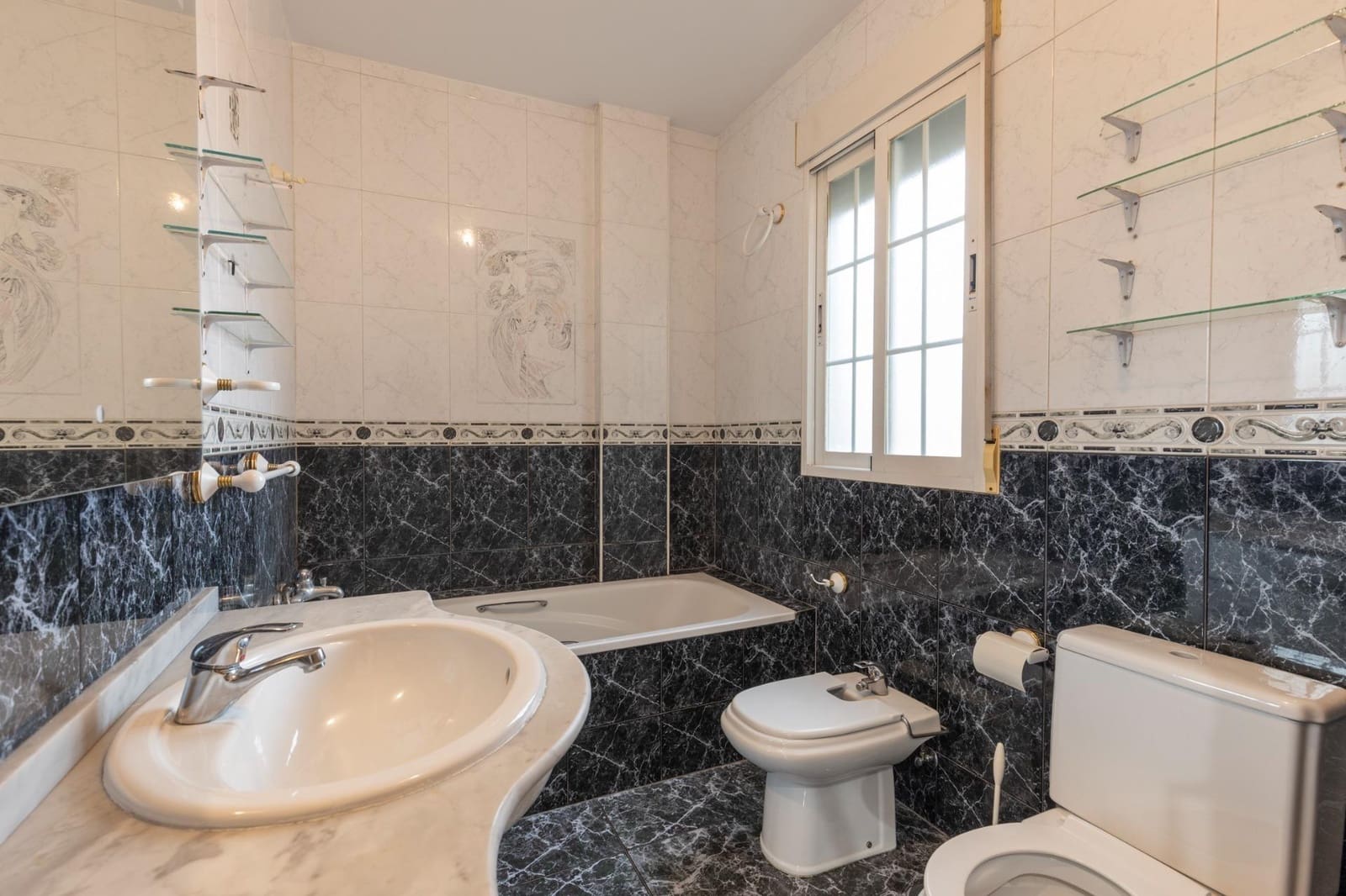 3 Zimmer Reihenhaus zu verkaufen in Maracena mit Garage - 279.900 € (Ref: 9735835)