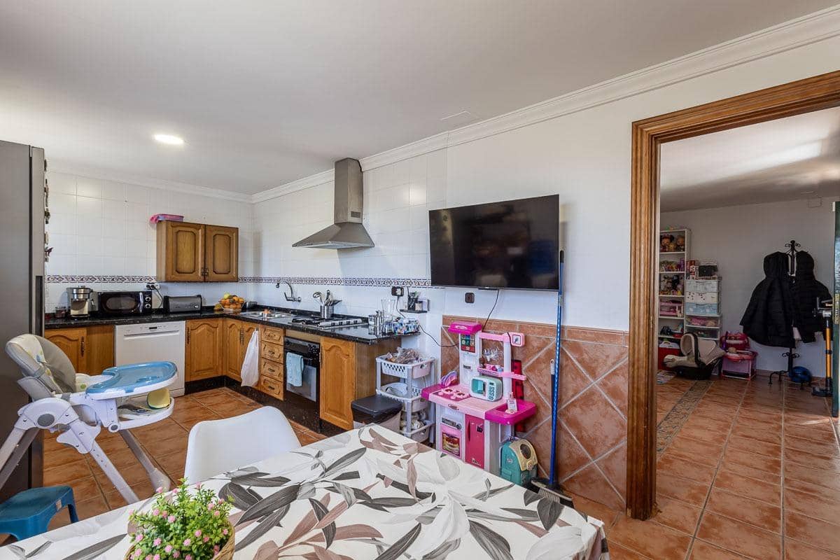 4 chambre Villa/Maison à vendre à Monachil avec garage - 315 000 € (Ref: 9735837)