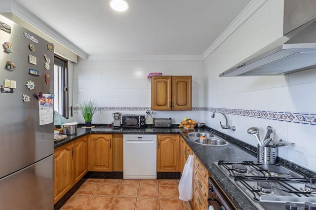 4 slaapkamer Villa te koop in Monachil met garage - € 315.000 (Ref: 9735837)