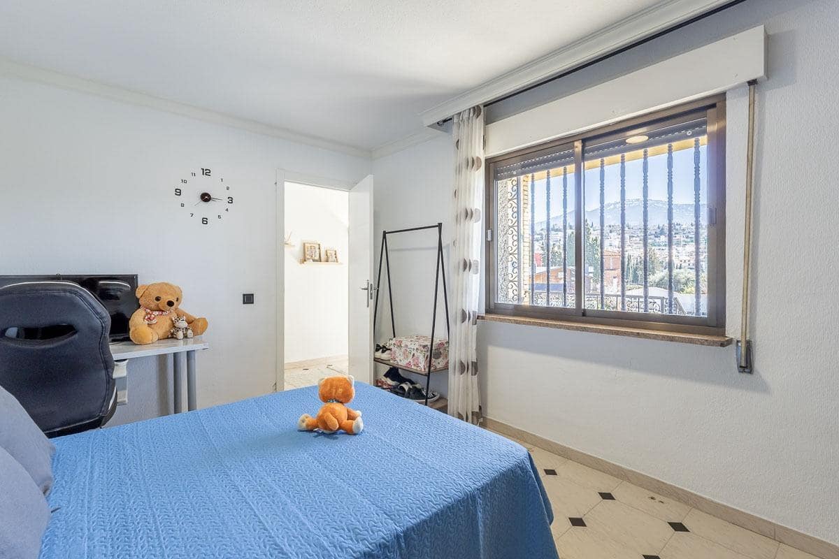 4 chambre Villa/Maison à vendre à Monachil avec garage - 315 000 € (Ref: 9735837)