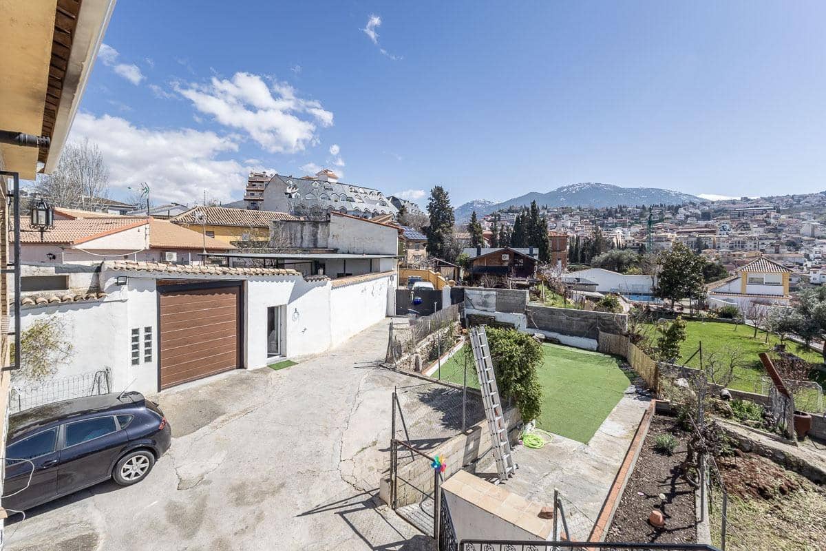 4 chambre Villa/Maison à vendre à Monachil avec garage - 315 000 € (Ref: 9735837)