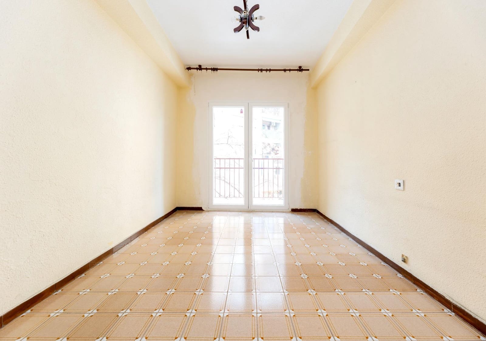 3 bedroom Flat for sale in Granada city - € 165,000 (Ref: 9739078)