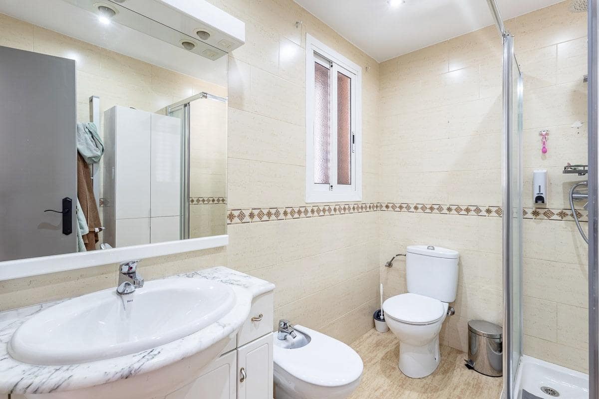 4 bedroom Terraced Villa for sale in Peligros with garage - € 219,000 (Ref: 9739079)