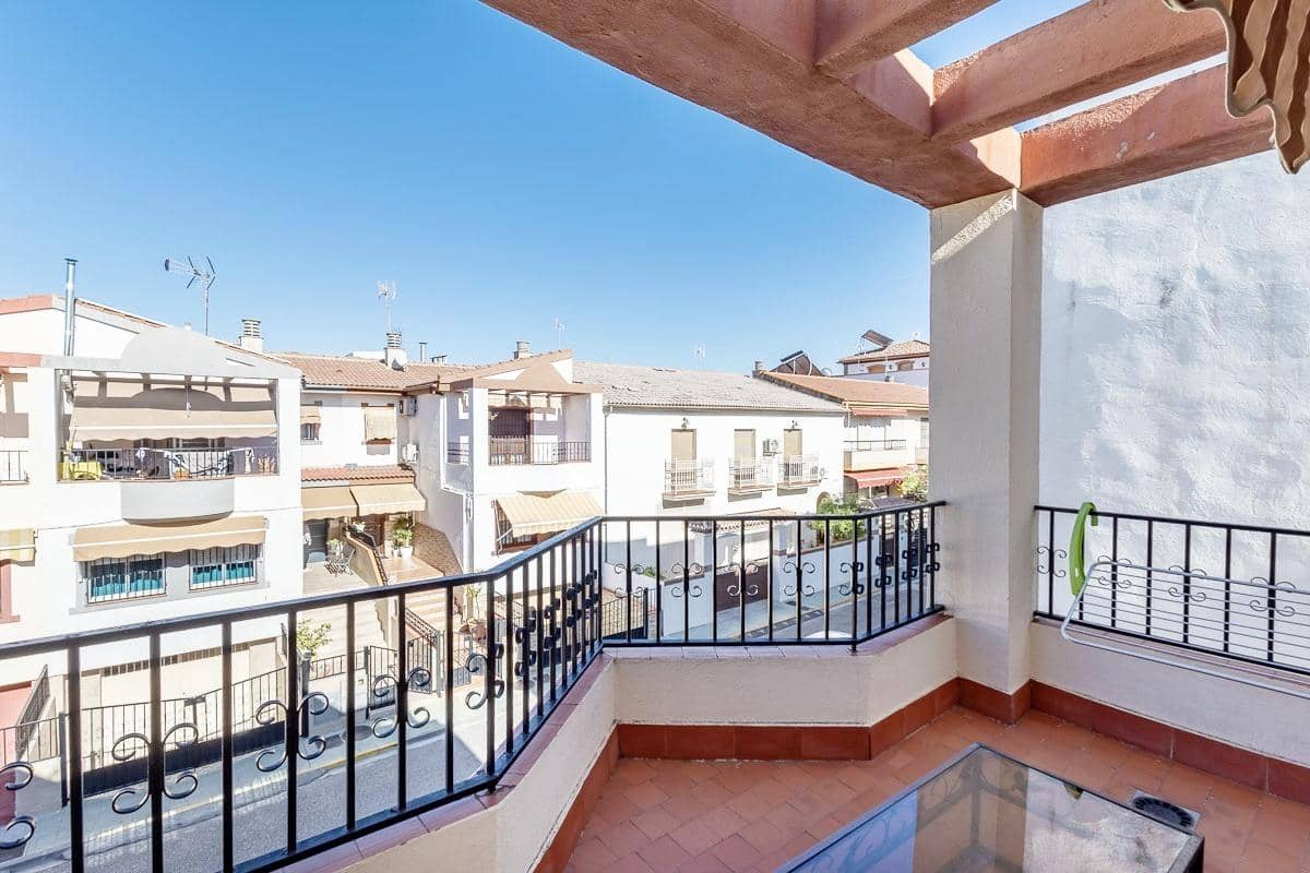 4 bedroom Terraced Villa for sale in Peligros with garage - € 219,000 (Ref: 9739079)