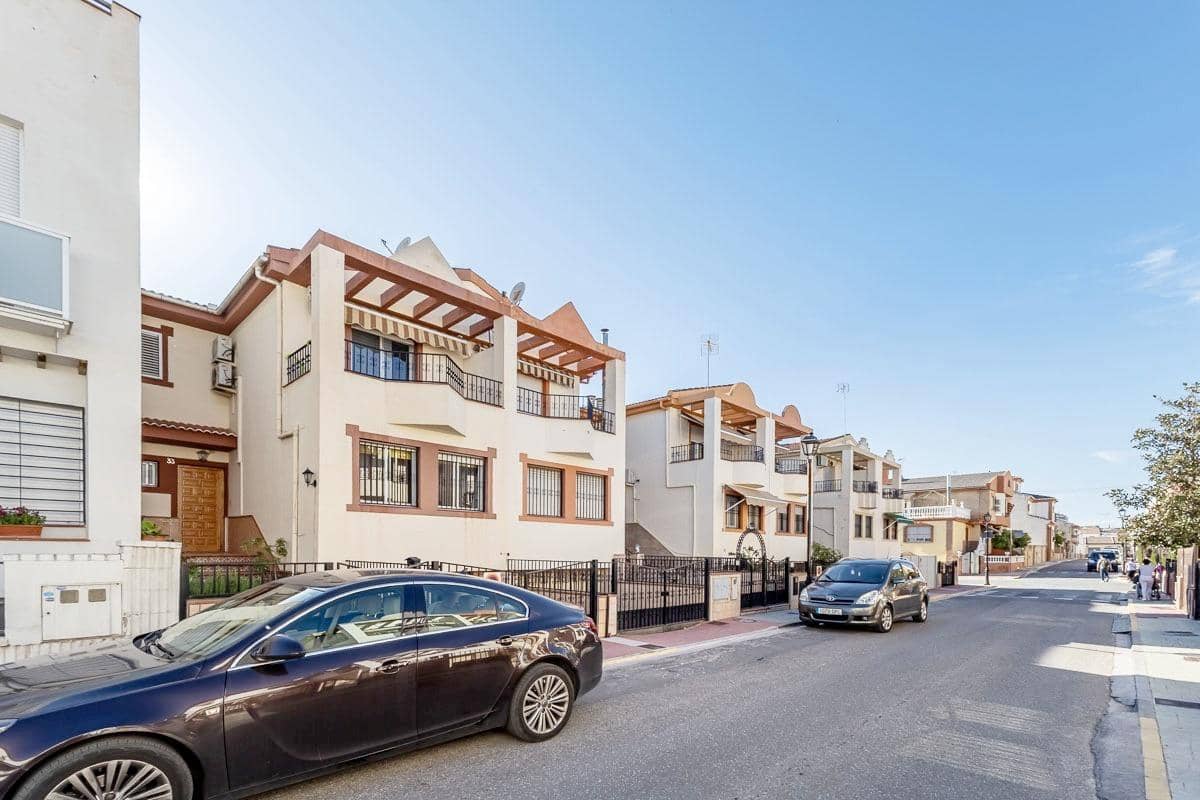 4 bedroom Terraced Villa for sale in Peligros with garage - € 219,000 (Ref: 9739079)