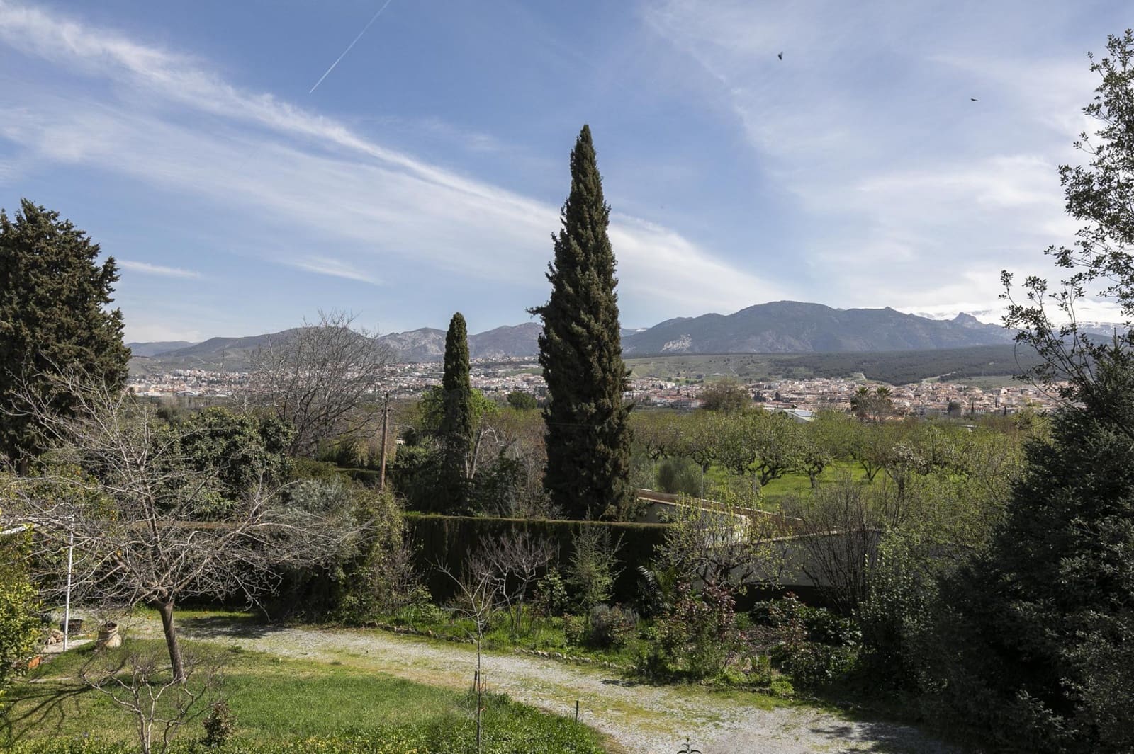 3 bedroom Apartment for sale in Ogijares with garage - € 230,000 (Ref: 9739080)