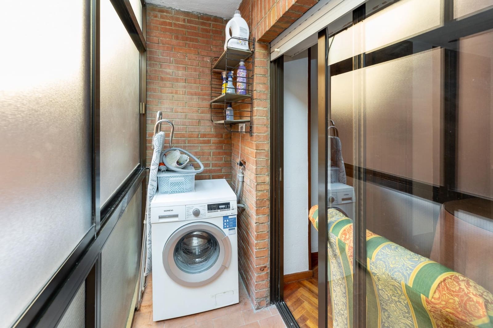 4 bedroom Flat for sale in Granada city with garage - € 460,000 (Ref: 9739081)