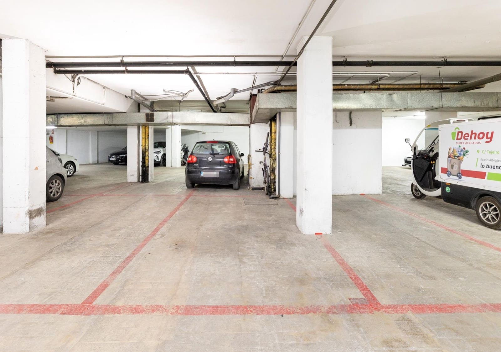 4 bedroom Flat for sale in Granada city with garage - € 460,000 (Ref: 9739081)