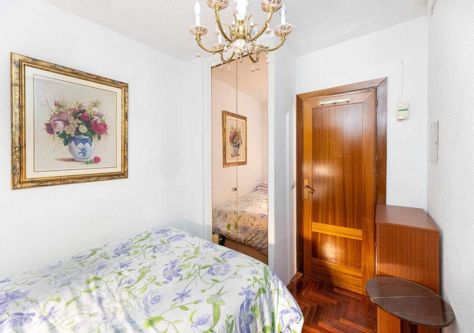 4 bedroom Flat for sale in Granada city with garage - € 460,000 (Ref: 9739081)