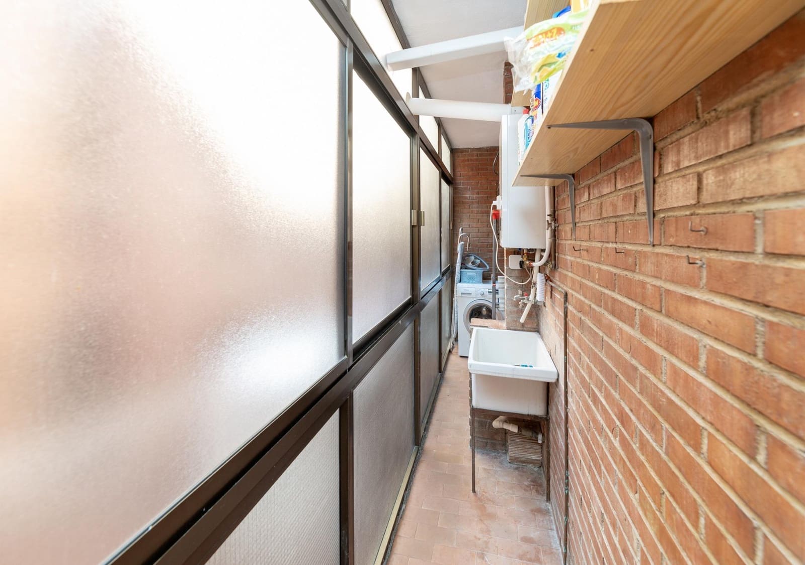 4 bedroom Flat for sale in Granada city with garage - € 460,000 (Ref: 9739081)