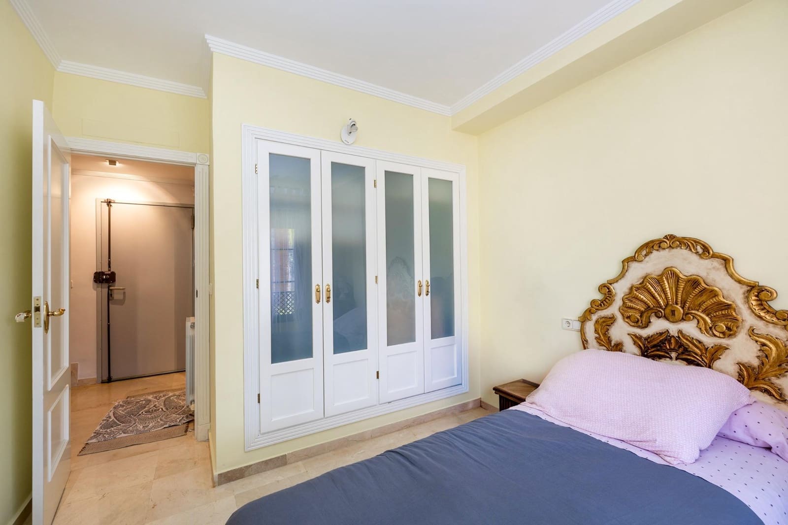 5 bedroom Terraced Villa for sale in Granada city with pool garage - € 540,000 (Ref: 9748194)