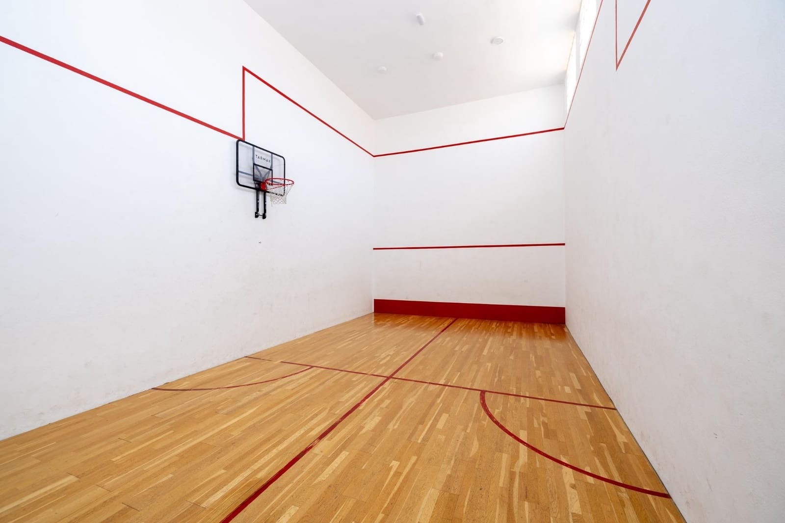 5 bedroom Terraced Villa for sale in Granada city with pool garage - € 540,000 (Ref: 9748194)