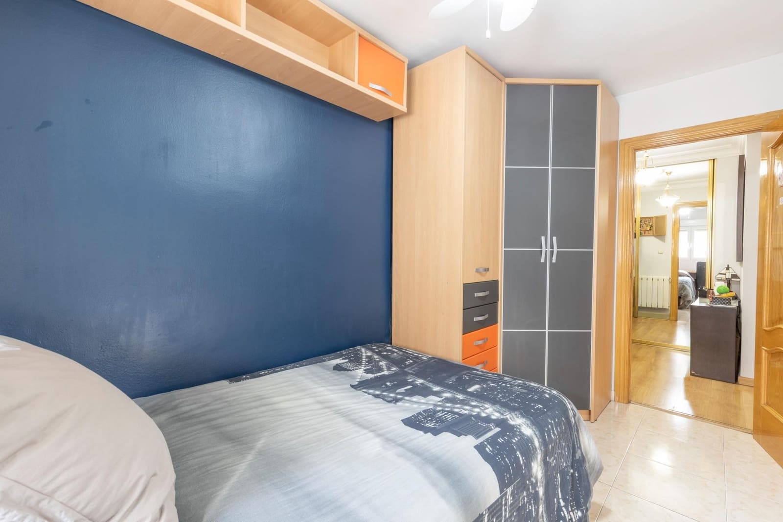 4 bedroom Flat for sale in Granada city with garage - € 360,000 (Ref: 9748195)