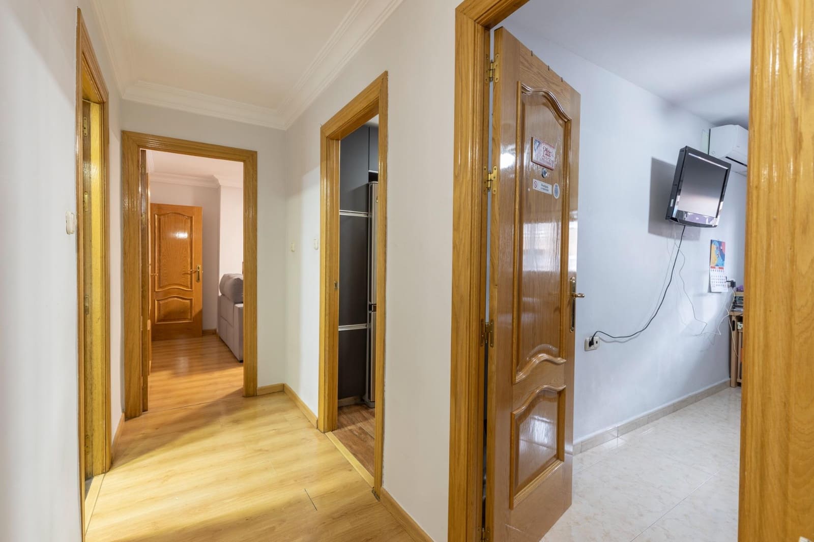 4 bedroom Flat for sale in Granada city with garage - € 360,000 (Ref: 9748195)