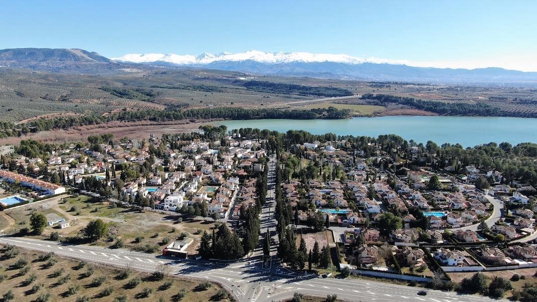 Chalet de 5 habitaciones en Albolote en venta con piscina - 300.000 € (Ref: 9748197)