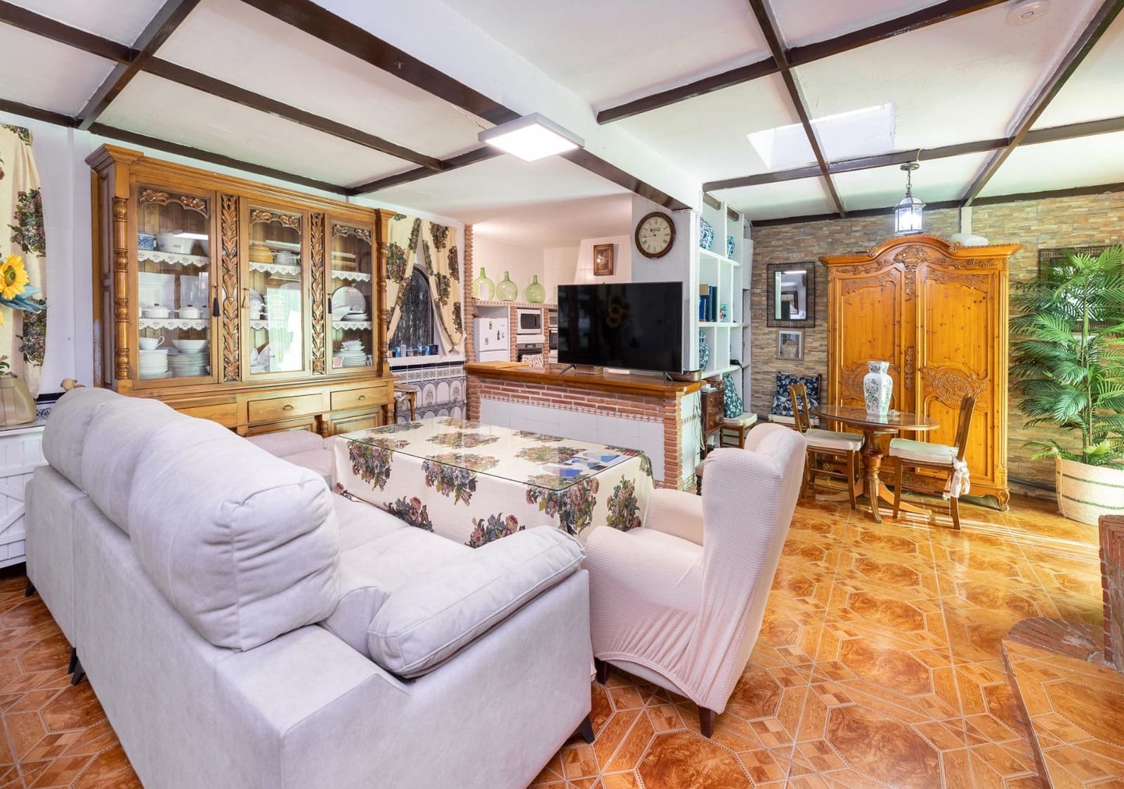 Chalet de 5 habitaciones en Albolote en venta con piscina - 300.000 € (Ref: 9748197)