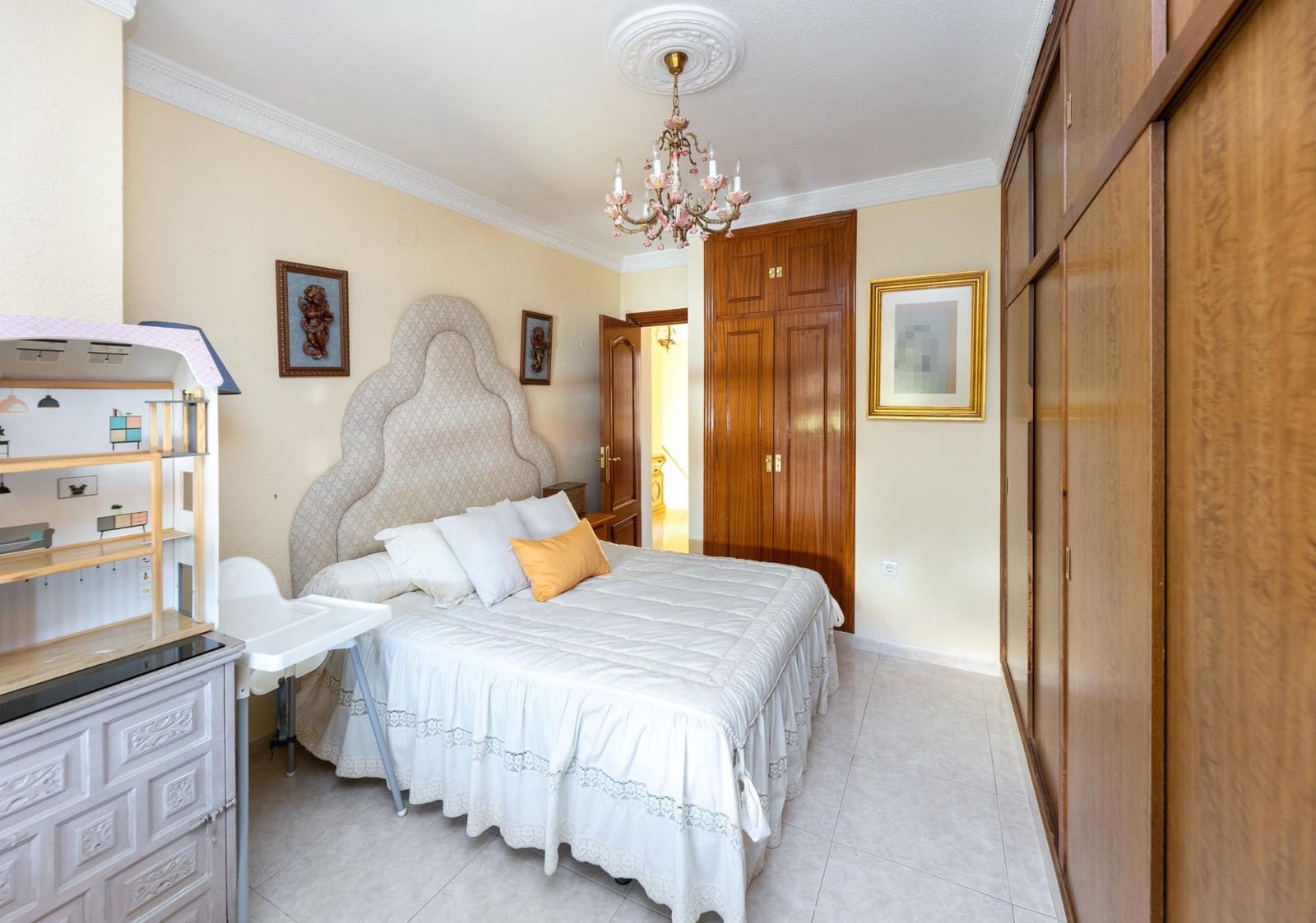 Chalet de 5 habitaciones en Albolote en venta con piscina - 300.000 € (Ref: 9748197)