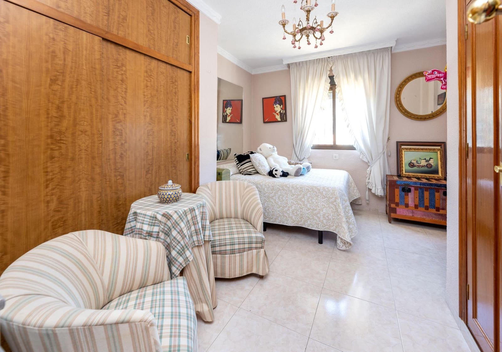 Chalet de 5 habitaciones en Albolote en venta con piscina - 300.000 € (Ref: 9748197)