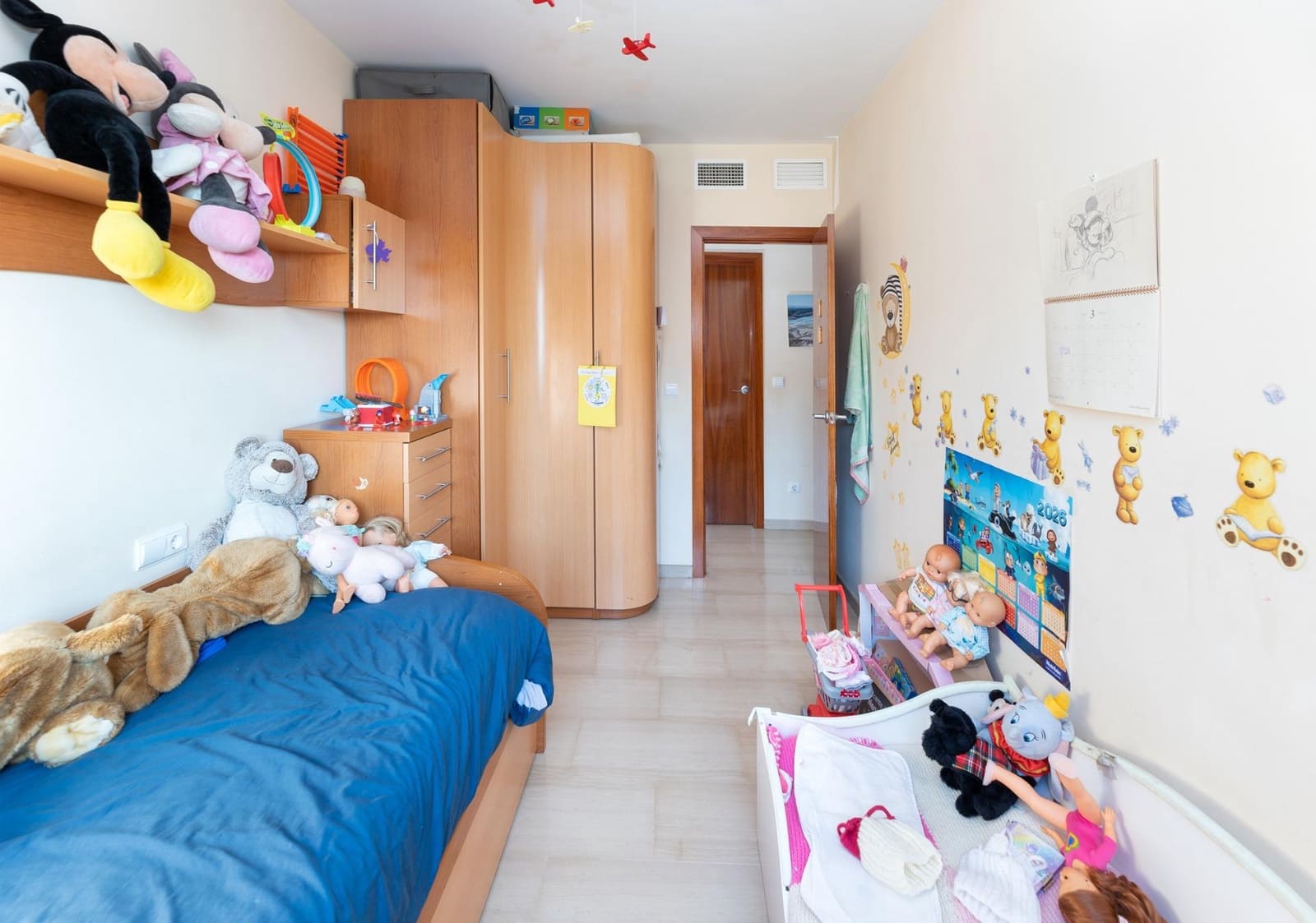 3 bedroom Flat for sale in Granada city with pool garage - € 395,000 (Ref: 9748198)