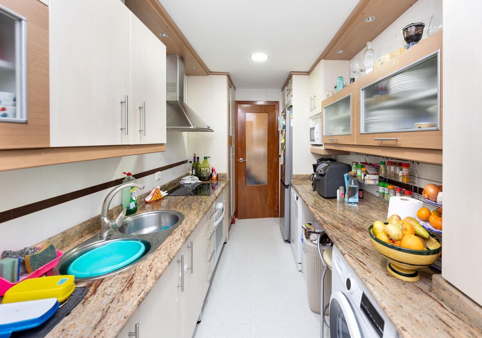 3 bedroom Flat for sale in Granada city with pool garage - € 395,000 (Ref: 9748198)