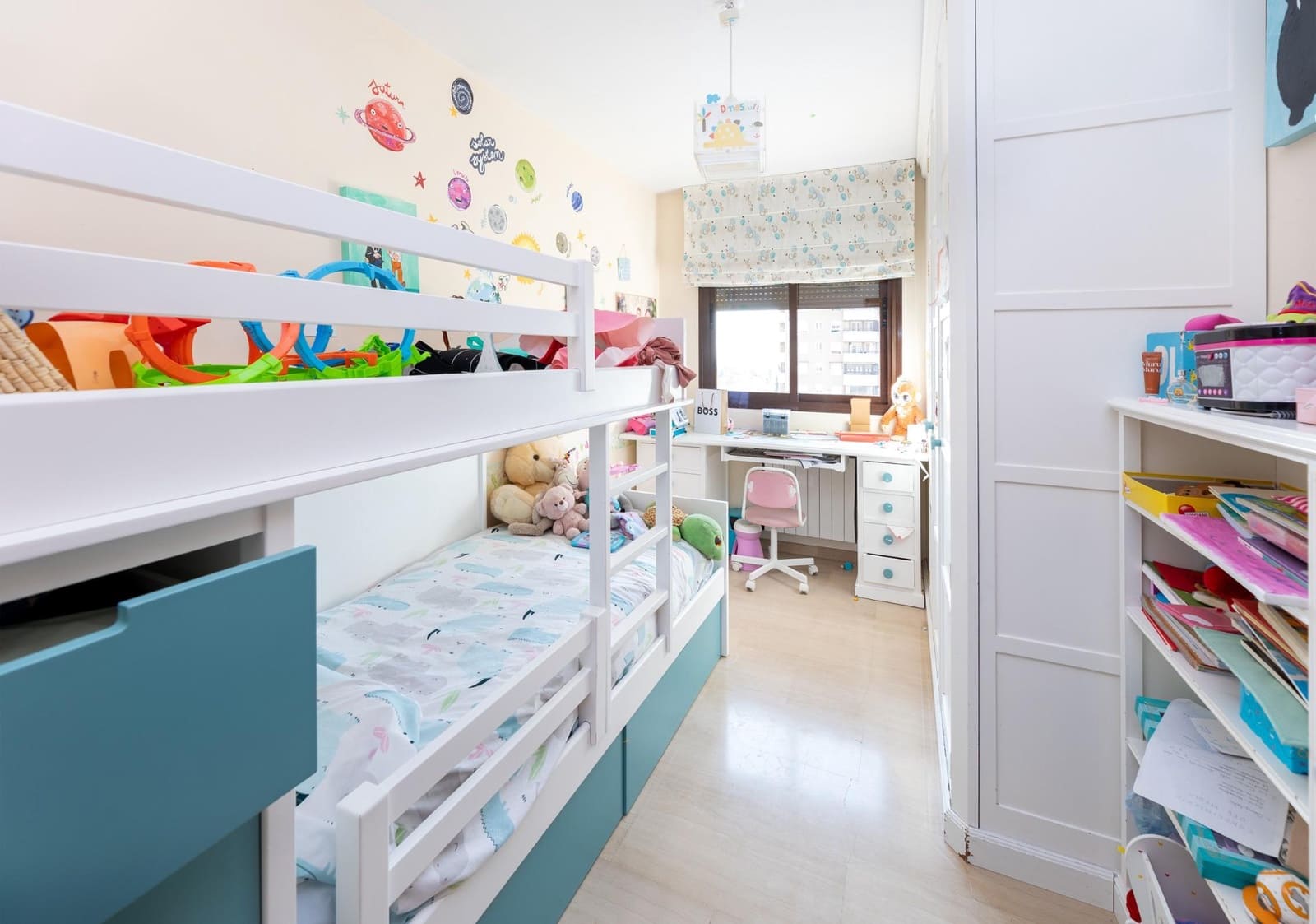 3 bedroom Flat for sale in Granada city with pool garage - € 395,000 (Ref: 9748198)