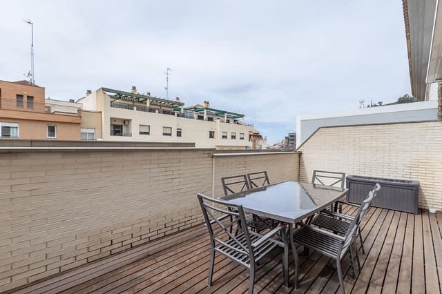 5 bedroom Terraced Villa for sale in Carretera de la Sierra, Granada city with garage - € 510,000 (Ref: 9748200)