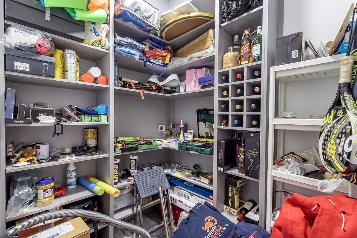 5 bedroom Terraced Villa for sale in Granada city with garage - € 510,000 (Ref: 9748200)