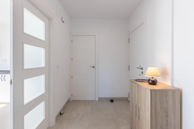 4 sovrum Villa till salu i La Zubia med pool garage - 395 000 € (Ref: 9748202)