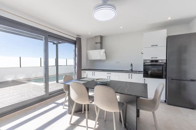 4 sovrum Villa till salu i La Zubia med pool garage - 395 000 € (Ref: 9748202)