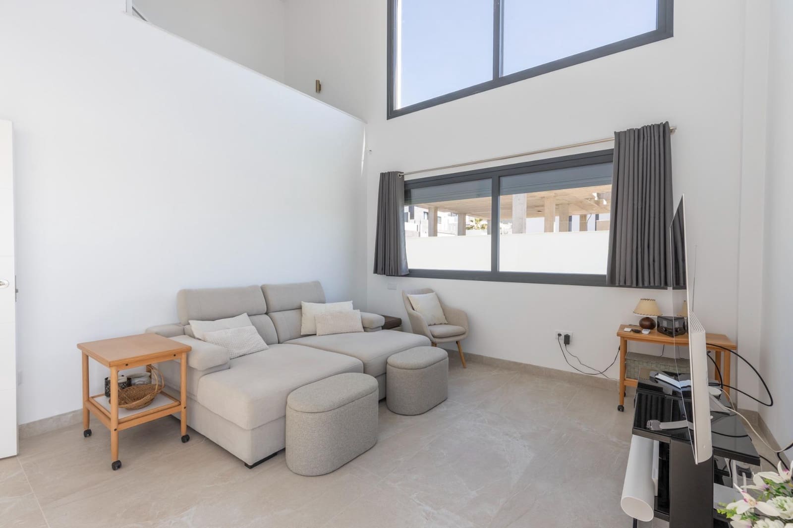 4 sovrum Villa till salu i La Zubia med pool garage - 395 000 € (Ref: 9748202)