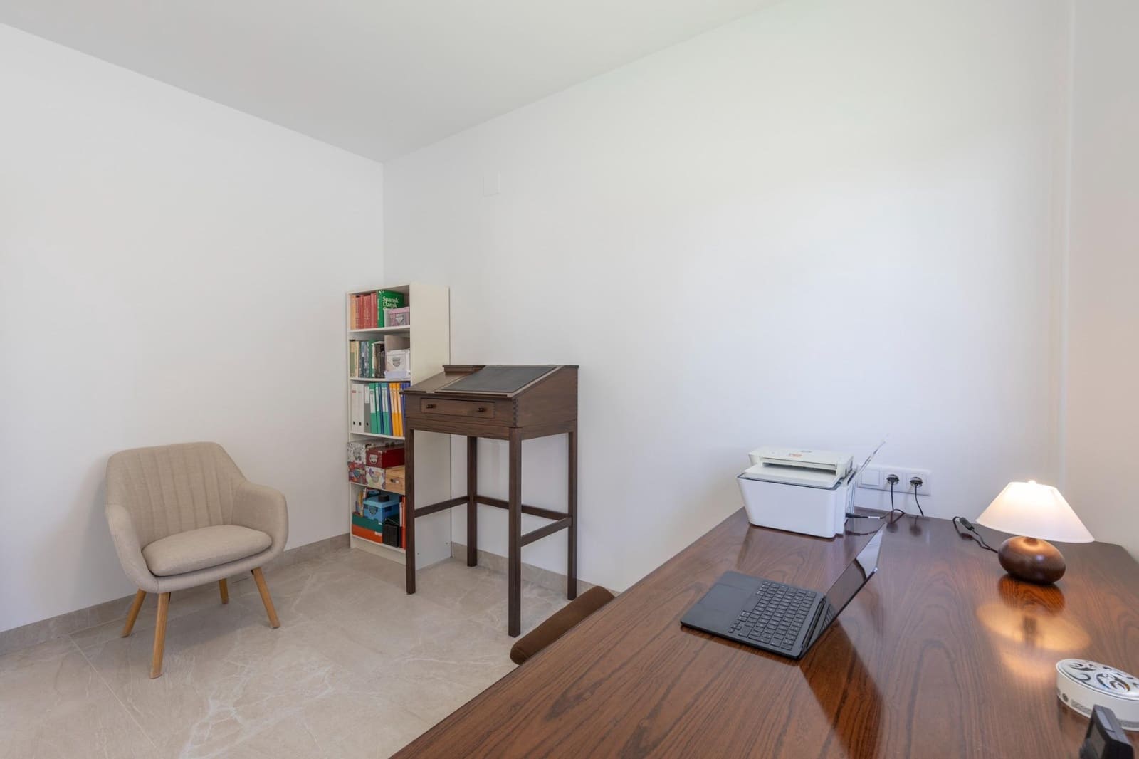 4 sovrum Villa till salu i La Zubia med pool garage - 395 000 € (Ref: 9748202)