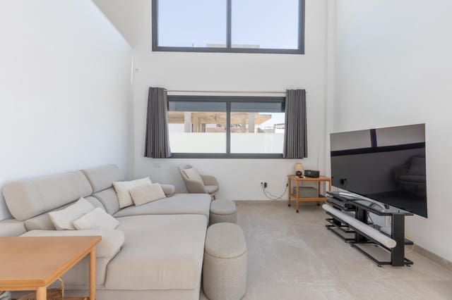 4 sovrum Villa till salu i La Zubia med pool garage - 395 000 € (Ref: 9748202)