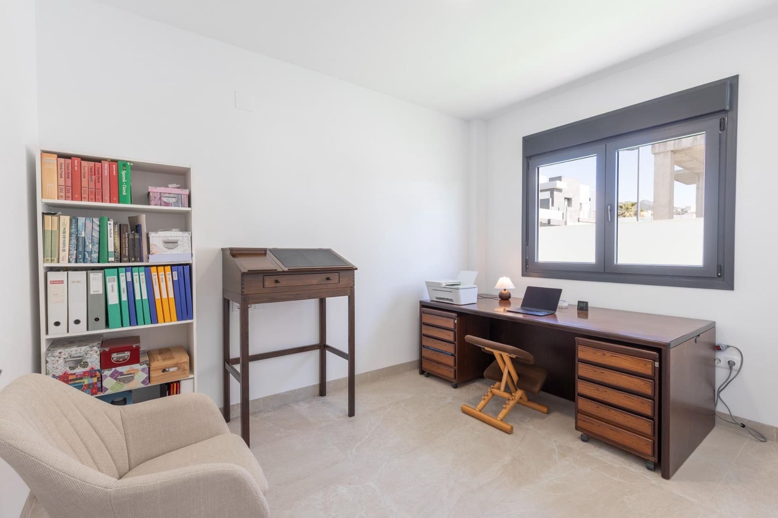 4 sovrum Villa till salu i La Zubia med pool garage - 395 000 € (Ref: 9748202)