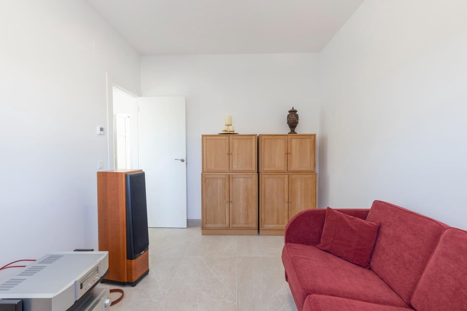 4 sovrum Villa till salu i La Zubia med pool garage - 395 000 € (Ref: 9748202)