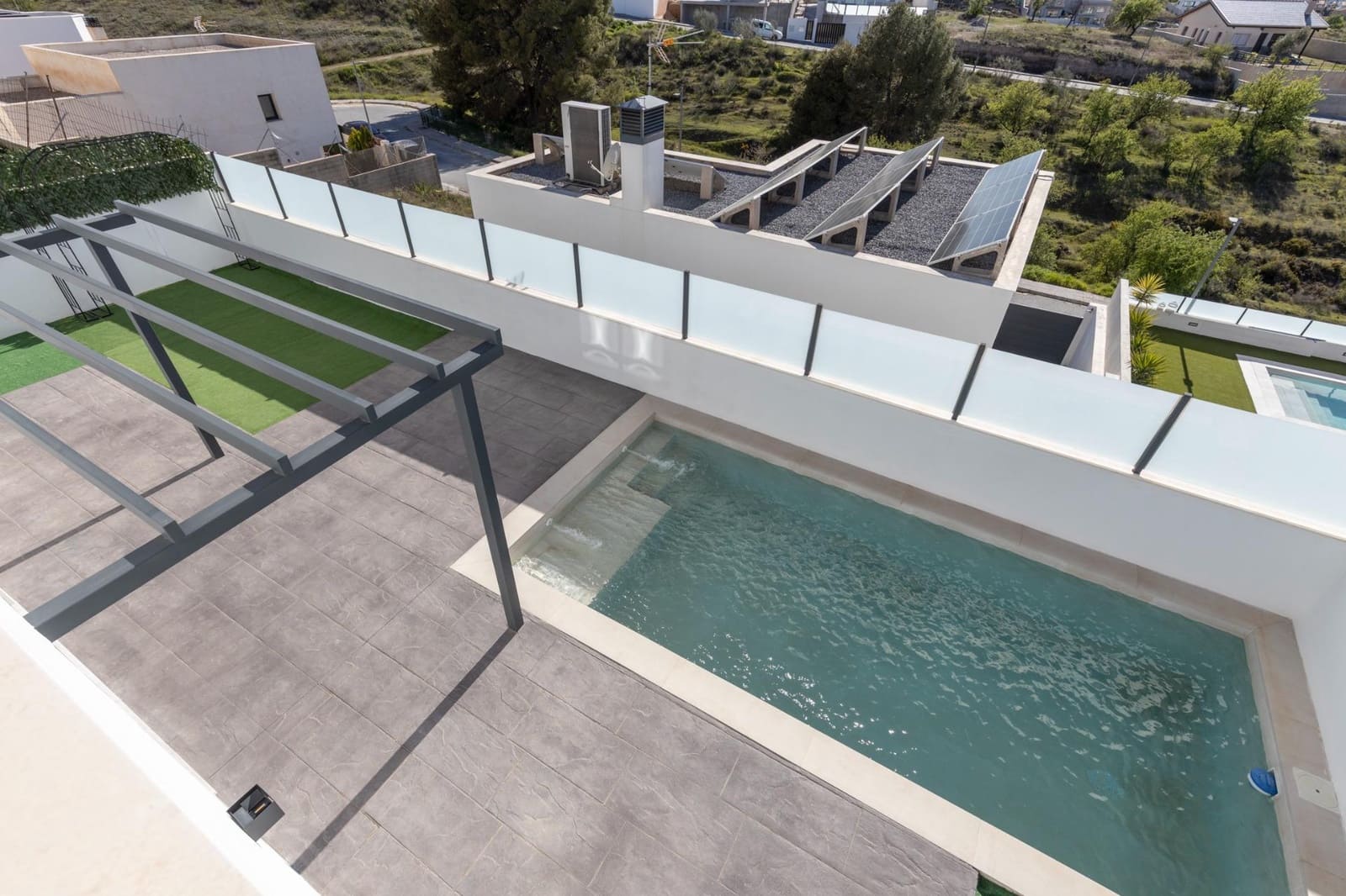 4 sovrum Villa till salu i La Zubia med pool garage - 395 000 € (Ref: 9748202)