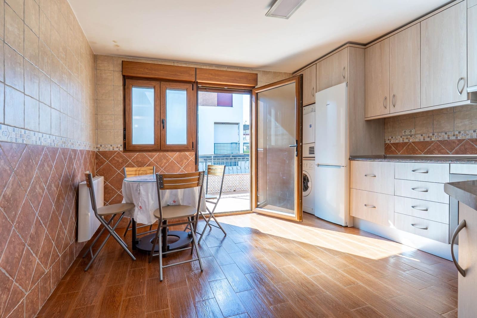 6 soveværelse Bungalow til salg i Peligros med garage - € 415.000 (Ref: 9748203)