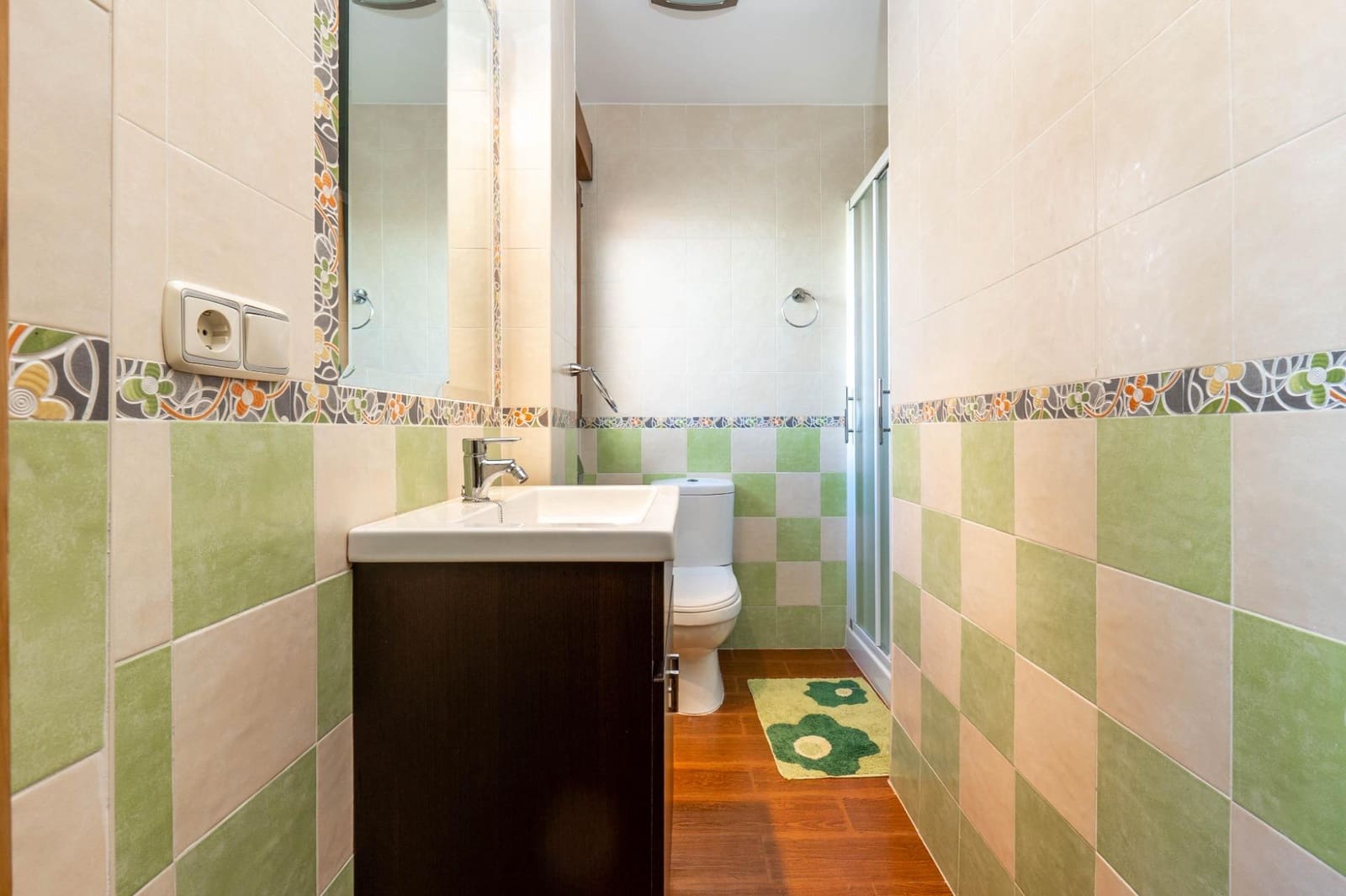 6 soveværelse Bungalow til salg i Peligros med garage - € 415.000 (Ref: 9748203)