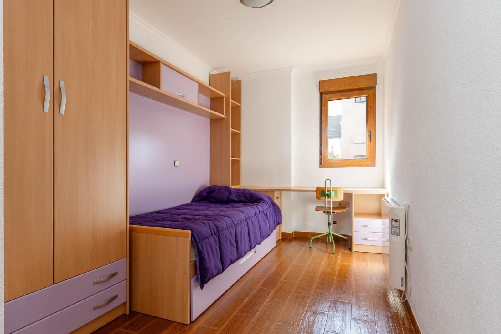 6 soveværelse Bungalow til salg i Peligros med garage - € 415.000 (Ref: 9748203)