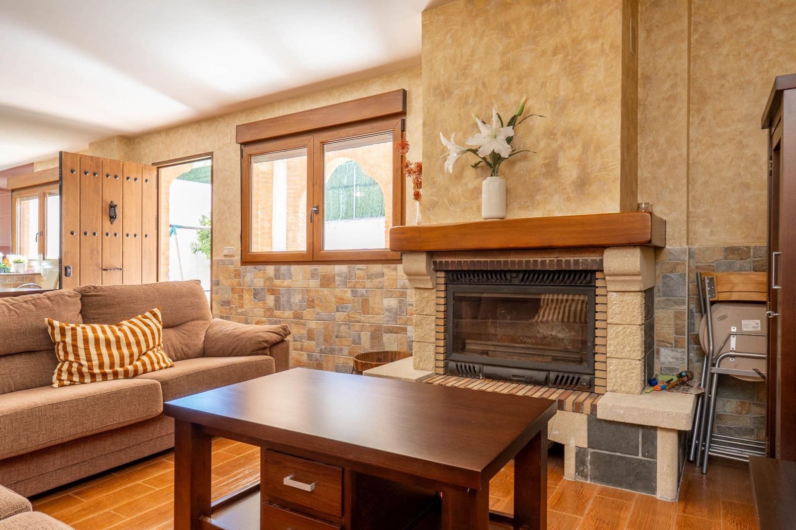 6 soveværelse Bungalow til salg i Peligros med garage - € 415.000 (Ref: 9748203)