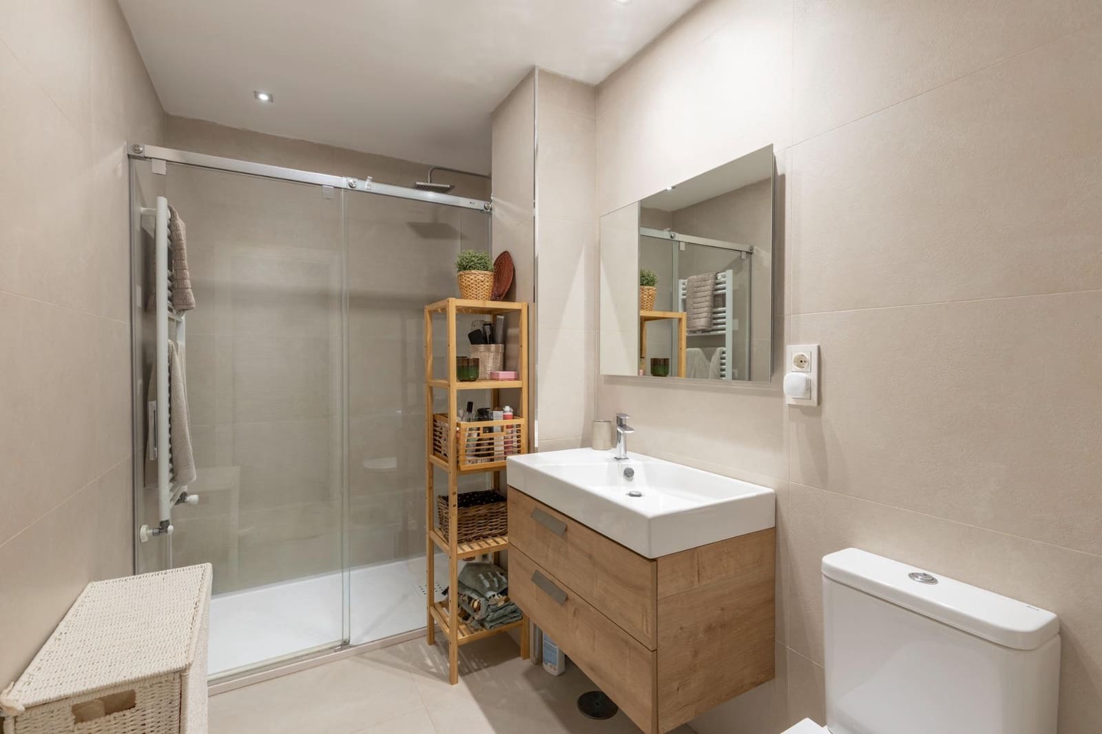 4 soveværelse Lejlighed til salg i Granada by - € 490.000 (Ref: 9752294)