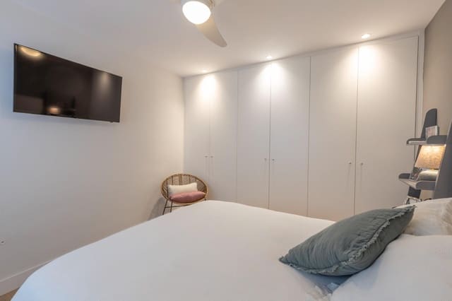 4 soveværelse Lejlighed til salg i Camino de Ronda - Rosaleda, Granada by - € 490.000 (Ref: 9752294)