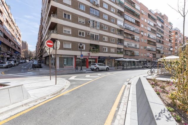 4 soveværelse Lejlighed til salg i Camino de Ronda - Rosaleda, Granada by - € 490.000 (Ref: 9752294)