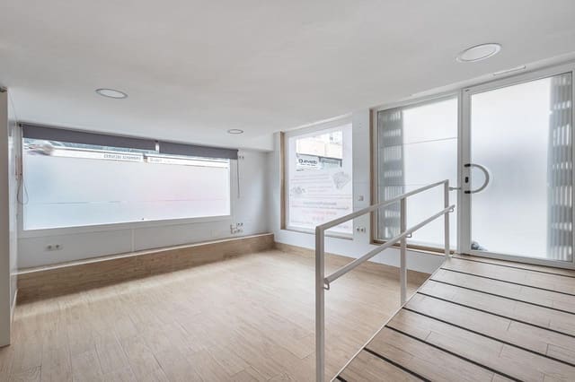 Kommersiell til salgs i Granada by - € 64 900 (Ref: 9752295)